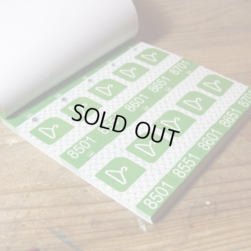 画像2: ★STEP1★ベルギーのコートハンガーチケット　AVA (2)