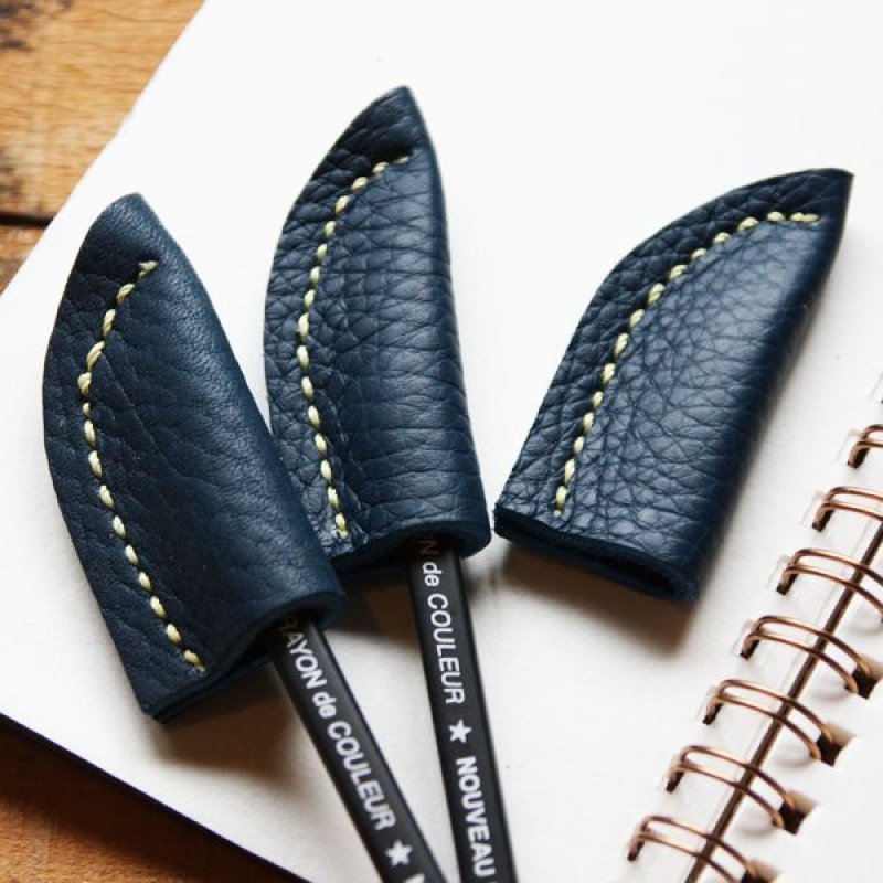 画像2: ★STEP2★ THE LETTERS 本革ハギレシリーズ レザーペンキャップ ダークブルー (2)