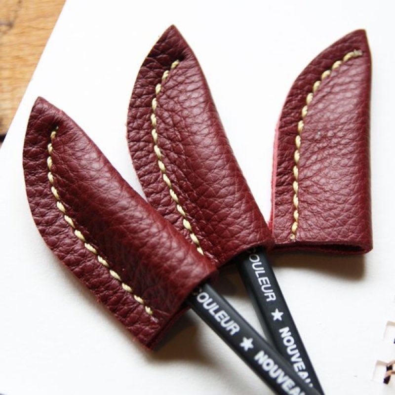 画像2: ★STEP2★ THE LETTERS 本革ハギレシリーズ レザーペンキャップ クレマスレッド (2)