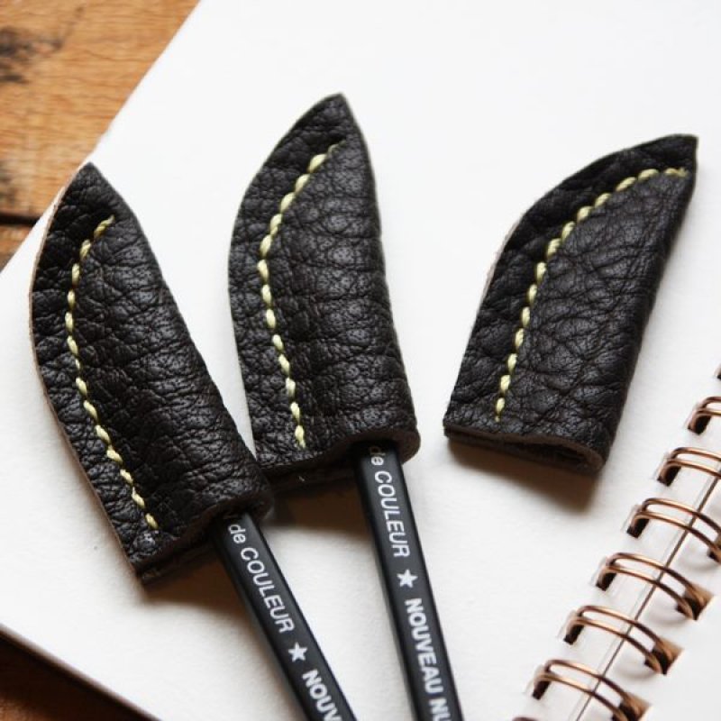 画像2: ★STEP2★ THE LETTERS 本革ハギレシリーズ レザーペンキャップ ガーネット (2)