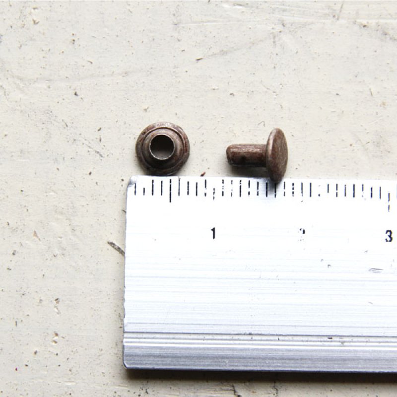 画像3: ★STEP3★ THE LETTERS オリジナル赤錆メッキ 両面カシメ ・鋲 (3)