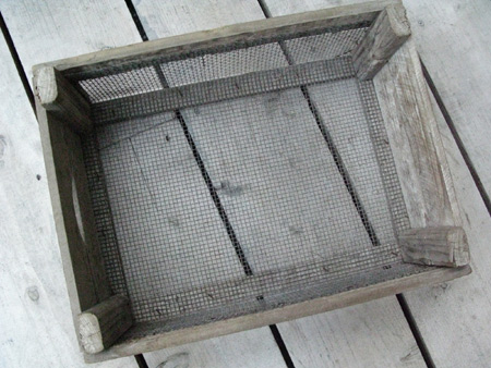 画像: オランダの古い木箱 B